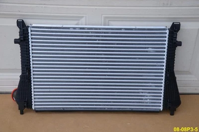 Audi Q3 2019-2025 Audi 5QM145803D Intercooler Enfriador de aire Conjunto de radiador OEM Foto 1 de 4