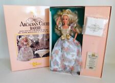 1994 Poupée Barbie COUR ARCADIENNE par Mattel - Collection THE BAY Canadienne Française