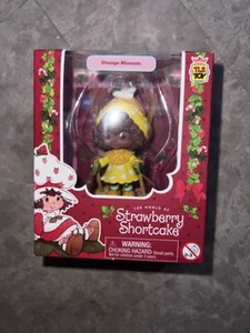 Strawberry Shortcake Orange Blossom Figure Skiing 2.5" CheeBee Holiday Series - Picture 1 of 2