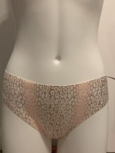 VICTORIA’S SECRET PANTIES NO SHOW SEXY LOW RISE CHEEKY THICK COOL SOFT Large NWT