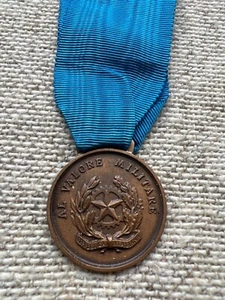 Italia Medalla de Bronce de Valor, 1946 tipo - italiano: al valor militar - Imagen 1 de 3