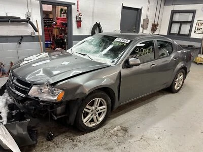 Eje de transmisión exterior delantero derecho usado se adapta a: Dodge Avenger 2013 delantero 3,6 L R. o Foto 1 de 4