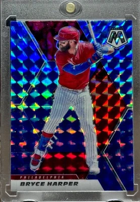 Bryce Harper RARO REFRACTOR AZUL MOSAICO PRIZM TARJETA DE INVERSIÓN PANINI PHILLIES Foto 1 de 4