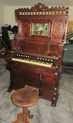 Mid 1800's Smith American Organ Company Fully Functional Ornate Pump Organ • 1,495$