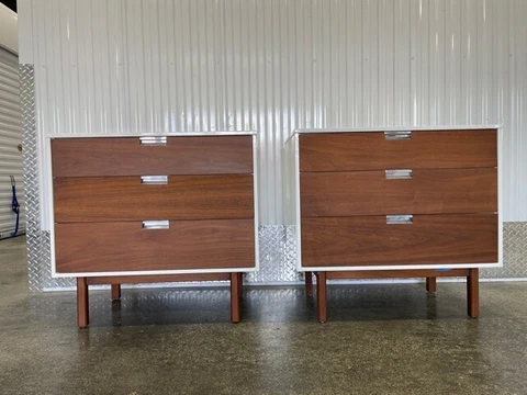 PAIR OF WONDERFUL DIMINUTIVE MID CENTURY MODERN CHEST OF DRAWERS Cover
