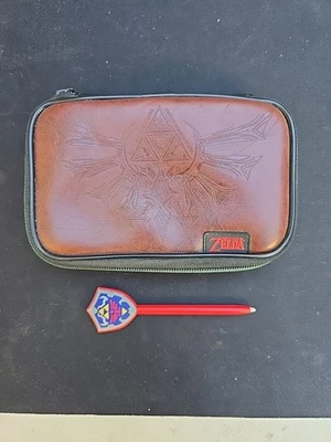 Funda Protectora Zelda Hyrule Edition Nintendo 3DS Marrón Imitación Cuero Tri-force  Foto 1 de 4