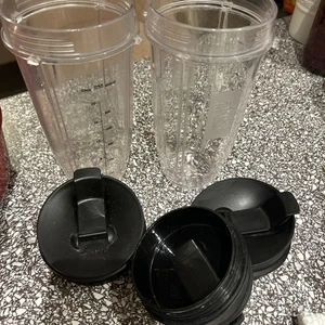 Nutri Ninja TWO 23oz Blender Cups With Flip Lids Plus a Spare Lid And Two Grips - Picture 1 of 8