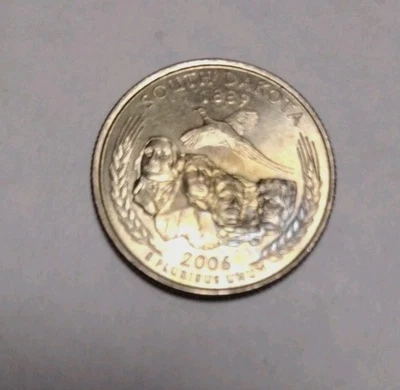 2006 D South Dakota State Quarter Beautiful Lustrous Gold/Rainbow Toned Coin  - Image 1 of 4