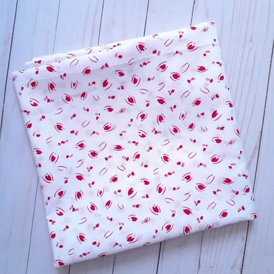 Vintage Wamsutta OTC Cotton White and Red Abstract Print Fabric 1 1/2 yards - Image 1 of 4