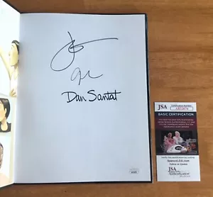 Jake Gyllenhall Signed Autograph The Secret Society of Aunts Uncles Book JSA COA - Imagen 1 de 4
