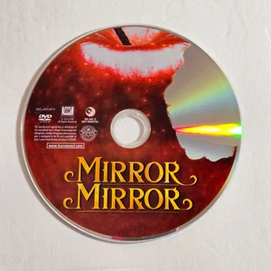 Mirror Mirror DVD Disc Only 2011 WS Julia Roberts Lily Collins Armie Hammer - Picture 1 of 3