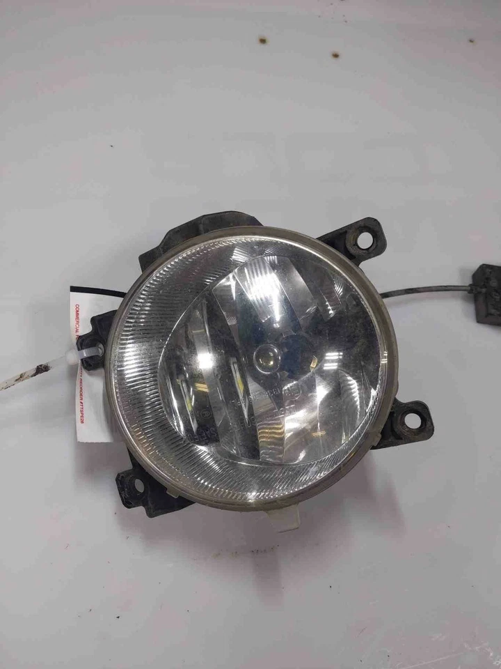 Conjunto de luces antiniebla Toyota Land Cruiser Rav4 2013-2015 pasajero derecho OE 8121060180 Foto 1 de 2