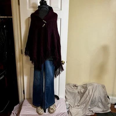 Poncho Love By Design Wms malha cabo xale pescoço franja robusta boho marrom - Imagem 1 de 4