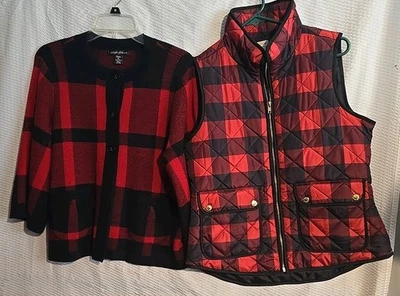 Lote 2 Chaleco acolchado a cuadros Buffalo para mujer y suéter recortado swing talla M/L Foto 1 de 4
