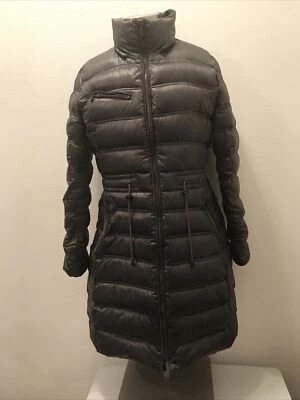 Abrigo acolchado grande gris acero para mujer Dawn Levy Foto 1 de 4