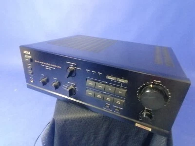 Amplificatore AKAI AM-55 hi-fi DAC, pilota 4 casse, TESTATO, FUNZIONANTE. - Immagine 1 di 4