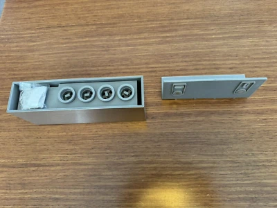 Zack Xero toothbrush holder for electric toothbrushes with magnetic wall bracket - Image 1 of 4