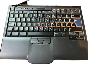NEW IBM SK-8845CR,R06 00E5193 FRENCH CANADIANULTRANAV USB KEYBOARD BLACK - Picture 1 of 3