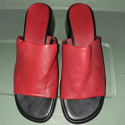 Sandalias de verano Etienne Aigner para mujer de 7,5 m de cuero con tacones deslizables zapatos Foto 1 de 4