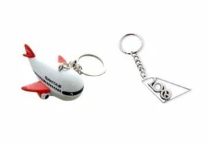 SET OF 2 QANTAS AUSTRALIA 3D KINGSY PLANE & 100 YEARS CUT OUT KEYRING KEY RING - Picture 1 of 1