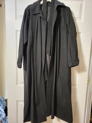 Abrigo informal de lana negro mediano largo con corbata de cinturón para mujer Foto 1 de 4