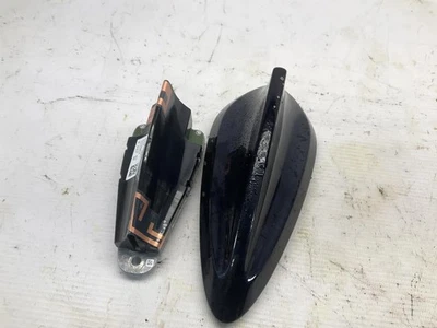17-23 BMW 540i Exterior Roof Antenna T - Image 1 of 4