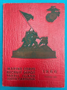 1966 Marine Corps Recruit Depot Year Book Parris Island Platoon 1063 USMC - Foto 1 di 2