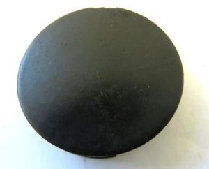 VW ENGINE COVER BOLT CAP 535853140 - Picture 1 of 1