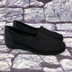 munro traveler slip on