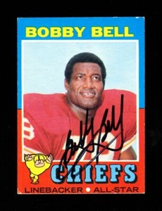 1971 TOPPS BOBBY BELL #35 CHIEFS HOF ORIGINAL SIGNED AUTOGRAPHED