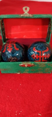 Ejercicio chino Baoding bola de hierro-dinastía Ming (1368-1644) arte tradicional. Foto 1 de 4