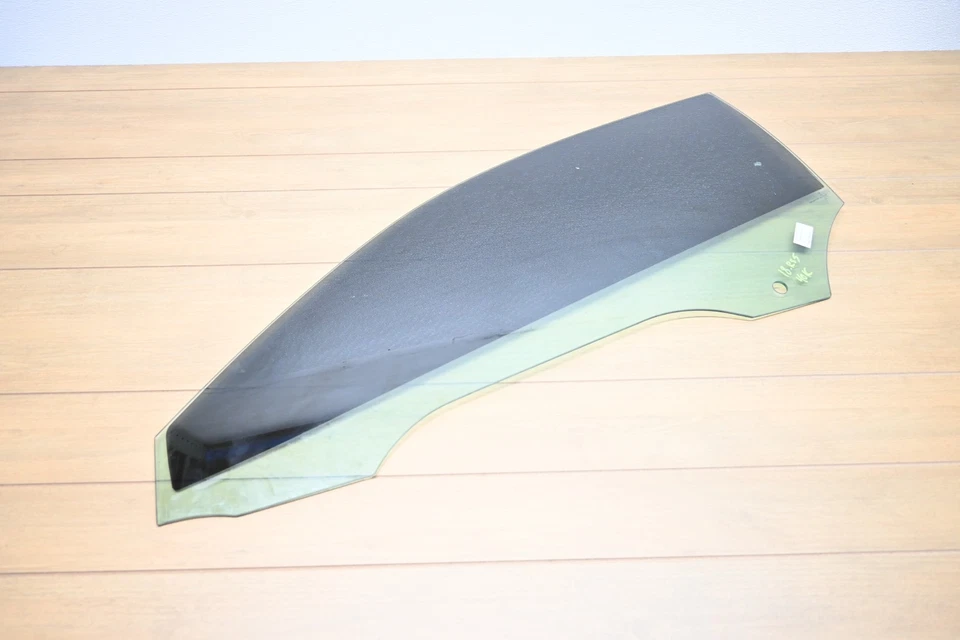 Оригинальное стекло для окна передней левой водительской двери купе Audi A5 S5 RS5 18–24 годов выпуска - Изображение 1 из 4