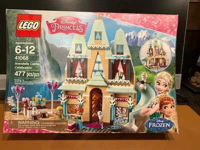 LEGO Disney: Arendelle Castle Celebration (41068) SELLADO DE FÁBRICA Foto 1 de 3