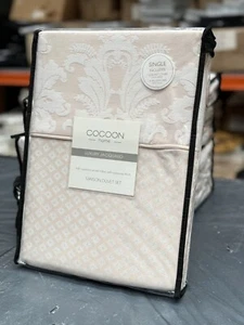 Luxury Jacquard Woven Single Duvet Cover Set Pale Cream French Floral - Picture 1 of 6