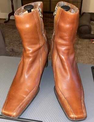 Botas de Colección Etienne Aigner para Mujer 8M Cuero Marrón Tabaco Bruja Dinero Antiguo Elegante Foto 1 de 4