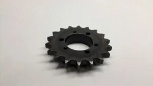 Piñón 40JA18 1/2" paso 40 cadena cónica estilo buje 18 dientes - Imagen 1 de 2