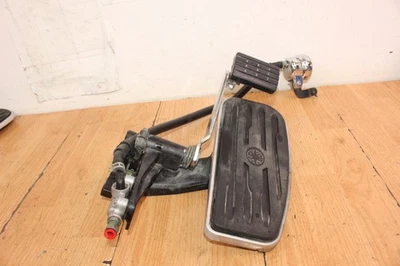 Yamaha Royal Star Venture 2003 tablero de piso delantero derecho Foto 1 de 4