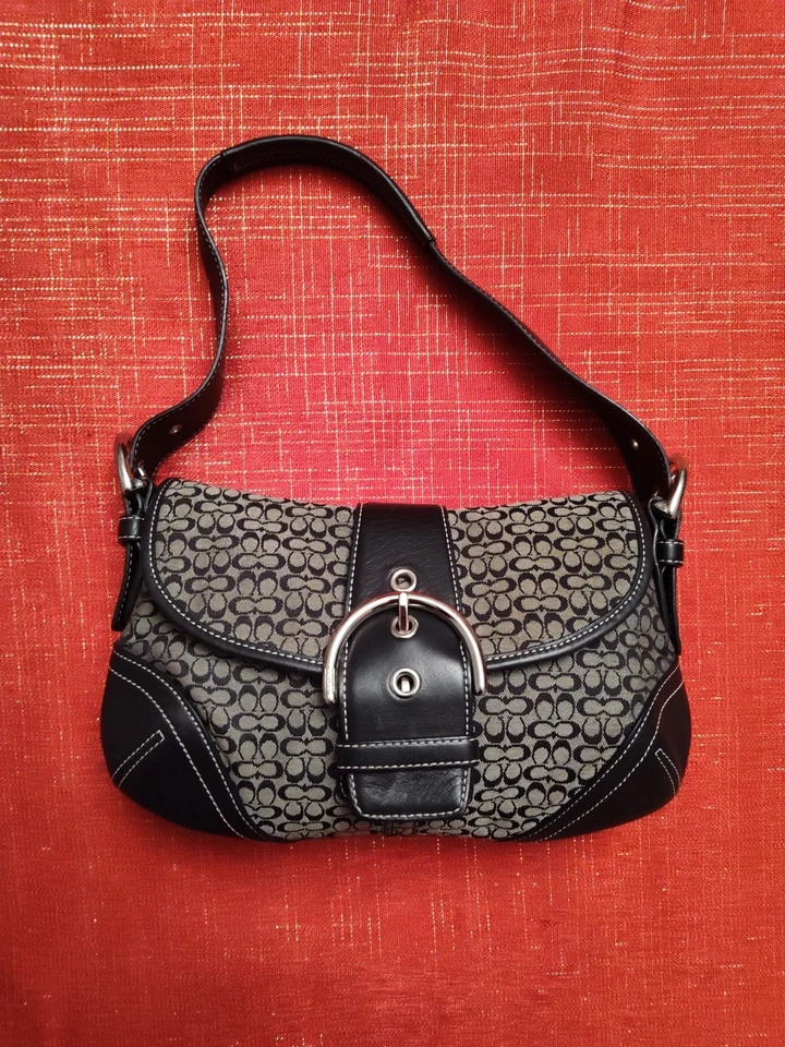 🔥COACH  One Shoulder Bag Signature  Black🔥 - Image 1 of 4