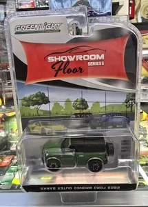 Greenlight Showroom Floor Series 5 2023 Ford Bronco Outer Banks Error Card - Picture 1 of 4