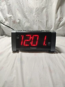 Timex T235Y Double Alarm AM/FM Clock Radio Black w/ Jumbo Numbers Excellent Cond - Picture 1 of 8