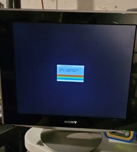 Sony SDM-HS73 TFT LCD Color 17" Computer Display / Monitor - Picture 1 of 5