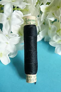846BTER Superb Bobbin Silk Thread Gutermann Laska "Navy Blue" No. 666 - Picture 1 of 2