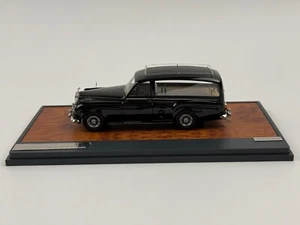 Matrix 1957 Rolls-Royce Silver Cloud Simpson & Slater Hearse - 1:43, MX41705-061 - Picture 1 of 8