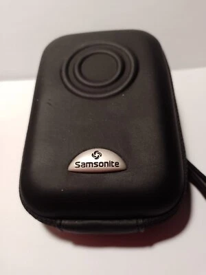 Samsonite Zipped Case / Camera Case With Strap and Belt Holder 12 x 8cms - Image 1 of 3