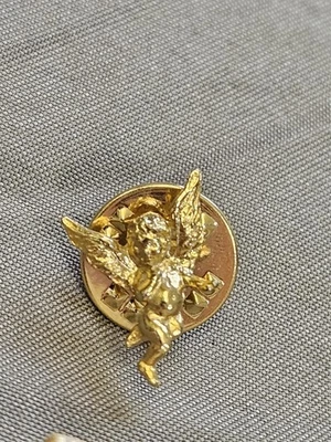 Angel Cherub Cupid Lapel Pin Gold Tone Tie Tack Brooch Religious Costume Jewelry - Image 1 of 4