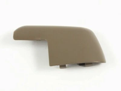 Накладка на правую внутреннюю направляющую для Audi A6 1998-2004 годов выпуска 4B0863099P40 - Изображение 1 из 2