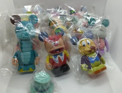 🐛 Disney 3 Vinylmation Alicia en el País de las Maravillas Serie CONJUNTO Dinah Chaser Cheshire Cat Foto 1 de 4