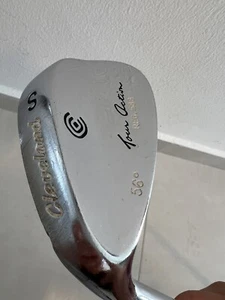 Cleveland Tour Action 56° Sand Wedge 588 Left Handed - Picture 1 of 5