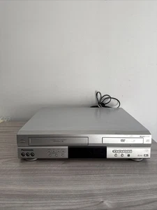 Panasonic PV-D4752 DVD VCR Kombiplayer - HiFi VHS GETESTET - FUNKTIONIERT ohne Fernbedienung - Bild 1 von 7