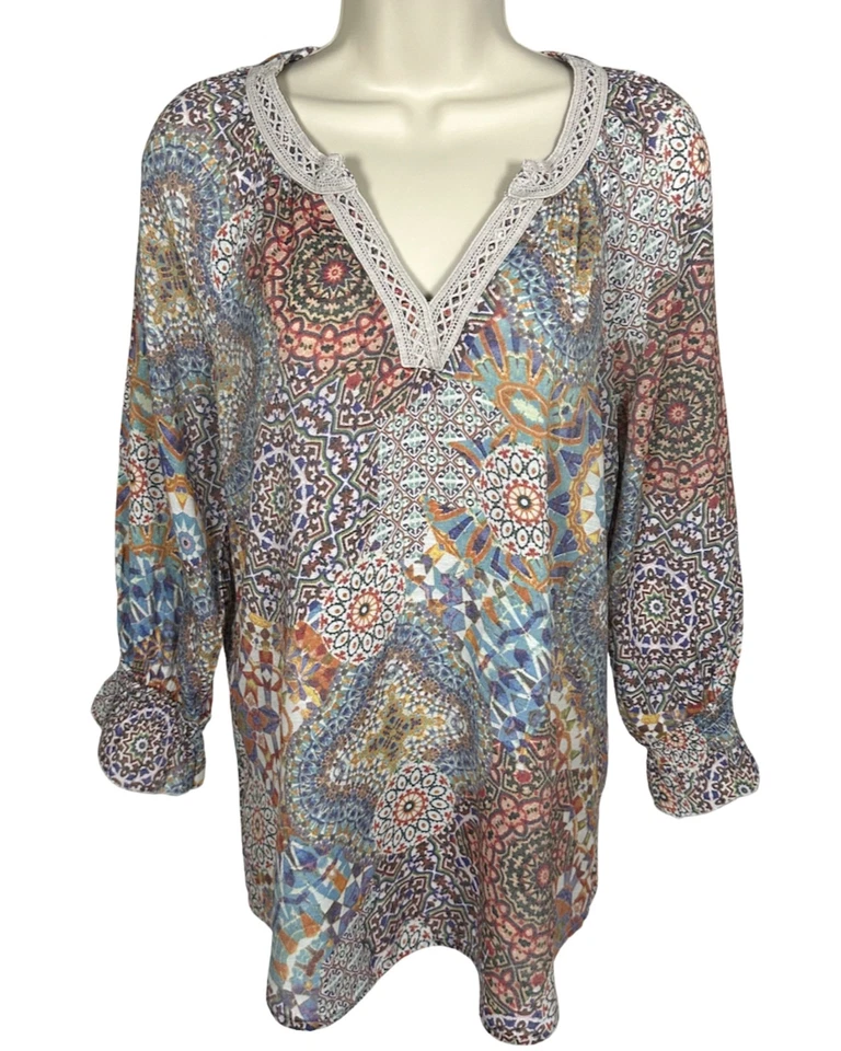 Top para mujer Spense floral manga larga ligero ribete de encaje pequeño pequeño Foto 1 de 4